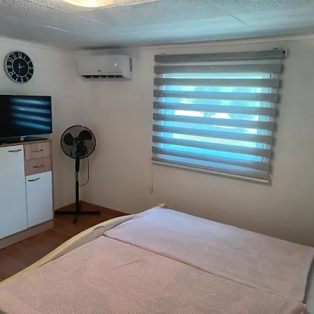 Auto Camp Vinac Apartmán *