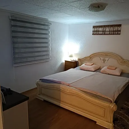 Auto Camp Vinac * ヤイツェ